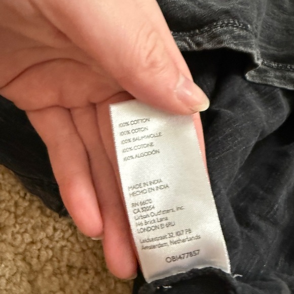 Pilcro Charcoal V-Neck Top - Picture 7 of 8